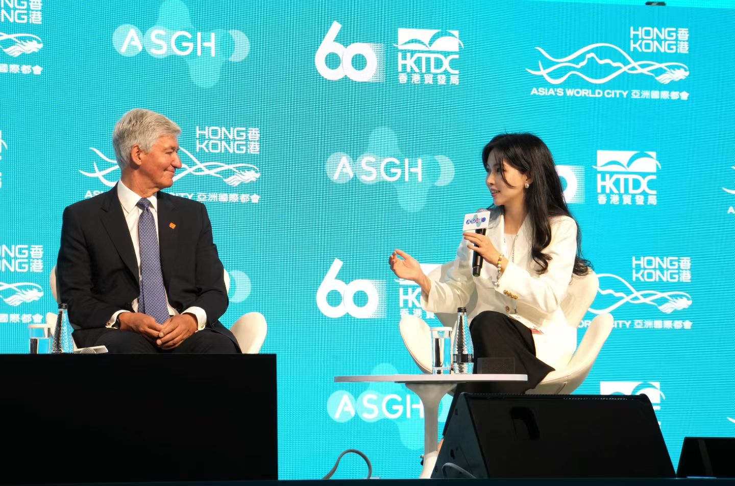 Asia Summit on Global Health Opens, Theresa Tse: Pharmaceutical Innovation is a Marathon, Willing to Build an Open Ecosystem with Global Peers